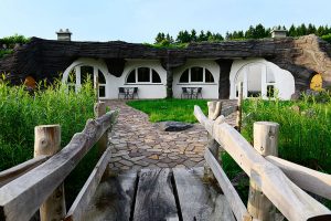 Hobbit House Travel